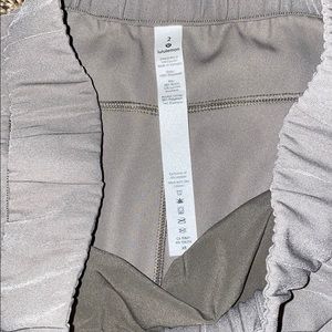 Lululemon On The Fly Jogger * Woven